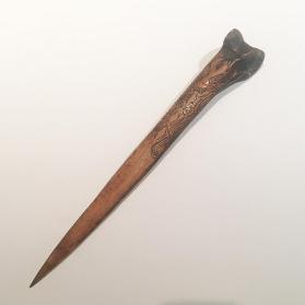 Dagger (amia ava)